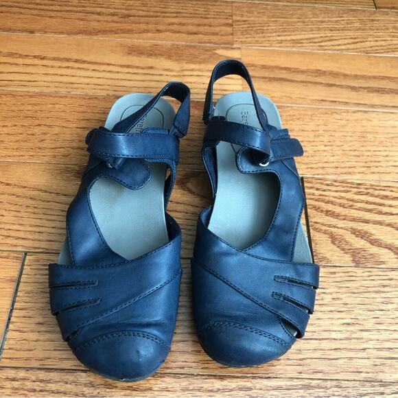 BARETRAPS Comfy Blue Back Strap Sandals Girl's Size 6 - Picture 2 of 10